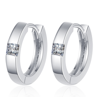 Boucles d'oreilles créoles en argent sterling 925 avec moissanite pour femme, coupe carrée, bijoux minimalistes pour usage quotidien, hypoallergéniques