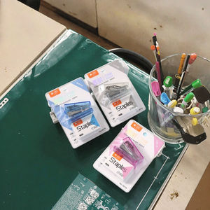 2025 Новый XS высококачественный прозрачный металлический степлер с 24/6 ручными скобами отлично подходит для школьного офиса домашнего использования канцелярские товары промо - Product Image 5