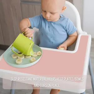 Großhandel BPA Free Hitze beständige bunte eingebettete Silikon Baby Dining Tischset für Hochstuhl