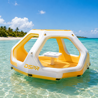 Catamaran gonflable commercial avec île-bar flottante pour la location en milieu de plage ou de parc aquatique