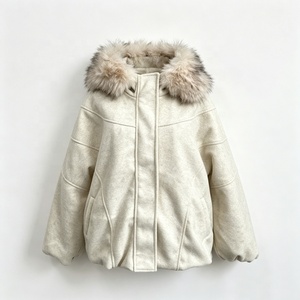 Zeyu Damen Fledermausärmel Kurzer Wollmantel Großer Kunstfell-Kragen Winter Übergroße Jacke Öko-Damen-Kunstfellmäntel ODM - Product Image 6