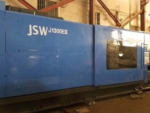 Máquina de Moldeo por Inyección JSW J1300E III de 1300 Toneladas, Marca Japonesa, Usada (en Existencia) - Product Image 6