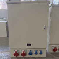 Boîte de distribution d'énergie industrielle basse tension 380V 220V avec prises, panneau de commande électrique extérieur résistant aux intempéries