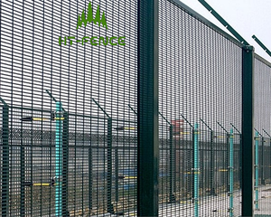 20 años de experiencia en fabricación, venta directa de fábrica, alambre soldado a prueba de podredumbre recubierto de PVC, valla de aeropuerto de malla antiescalada - Product Image 1