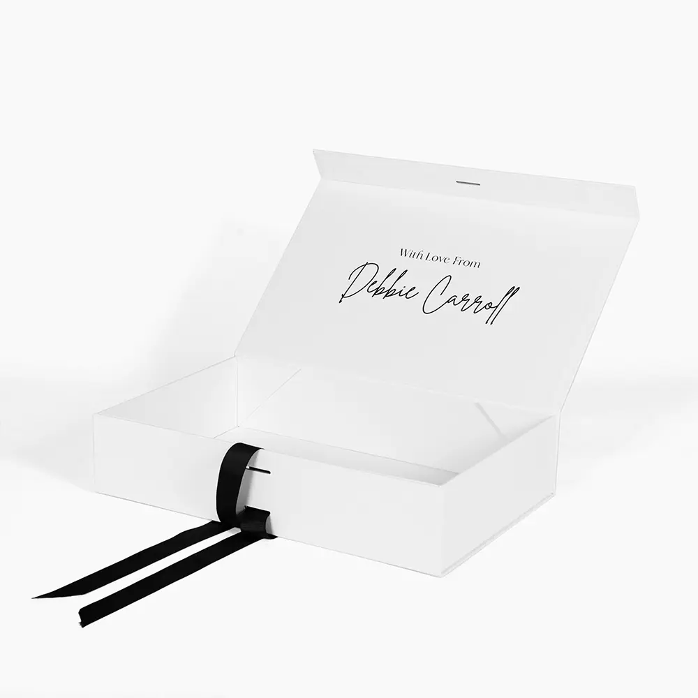 कस्टम Foldable कागज मैट परिधान उपहार बॉक्स के साथ फ्लैट पैक सफेद डाक उत्पाद पैकेज चुंबक बॉक्स रिबन