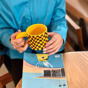 15OZ nóng bàn cờ mô hình cốc cà phê cho cặp vợ chồng cho các bên <span class=keywords><strong>s</strong></span>ử dụng nhà Rose Red <span class=keywords><strong>Mug</strong></span> gốm thiết kế hiện đại chất béo Cup cho cô gái - Product Image 4