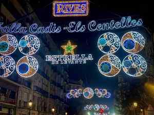 Luces LED de Navidad con diseño de cruz para decoración de parques y plazas - Product Image 1