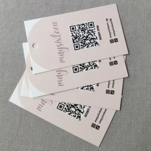 MH-050 Lage Moq 5*9Cm Custom Mode Zwart Gecoat Papier Bedrukte Kledinglabels Met Logo