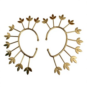Pendiente de Oreja con Diseño de Hoja en Latón Chapado en Oro, Estilo Boho, Joyería de Moda para Mujer - Product Image 1