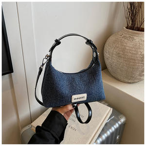 <span class=keywords><strong>Borsa</strong></span> a <span class=keywords><strong>Tracolla</strong></span> in Denim Ispirata al Vintage con Motivo Orso, <span class=keywords><strong>Borsa</strong></span> Casual da Donna con <span class=keywords><strong>Tracolla</strong></span> Staccabile, Stile Hobo - Product Image 2