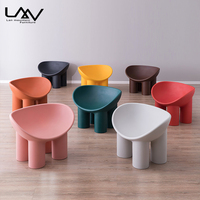 Chaise de salle à manger en plastique PE en forme de patte d'éléphant, chaise de loisirs en plastique pour salon – Grande Vente
