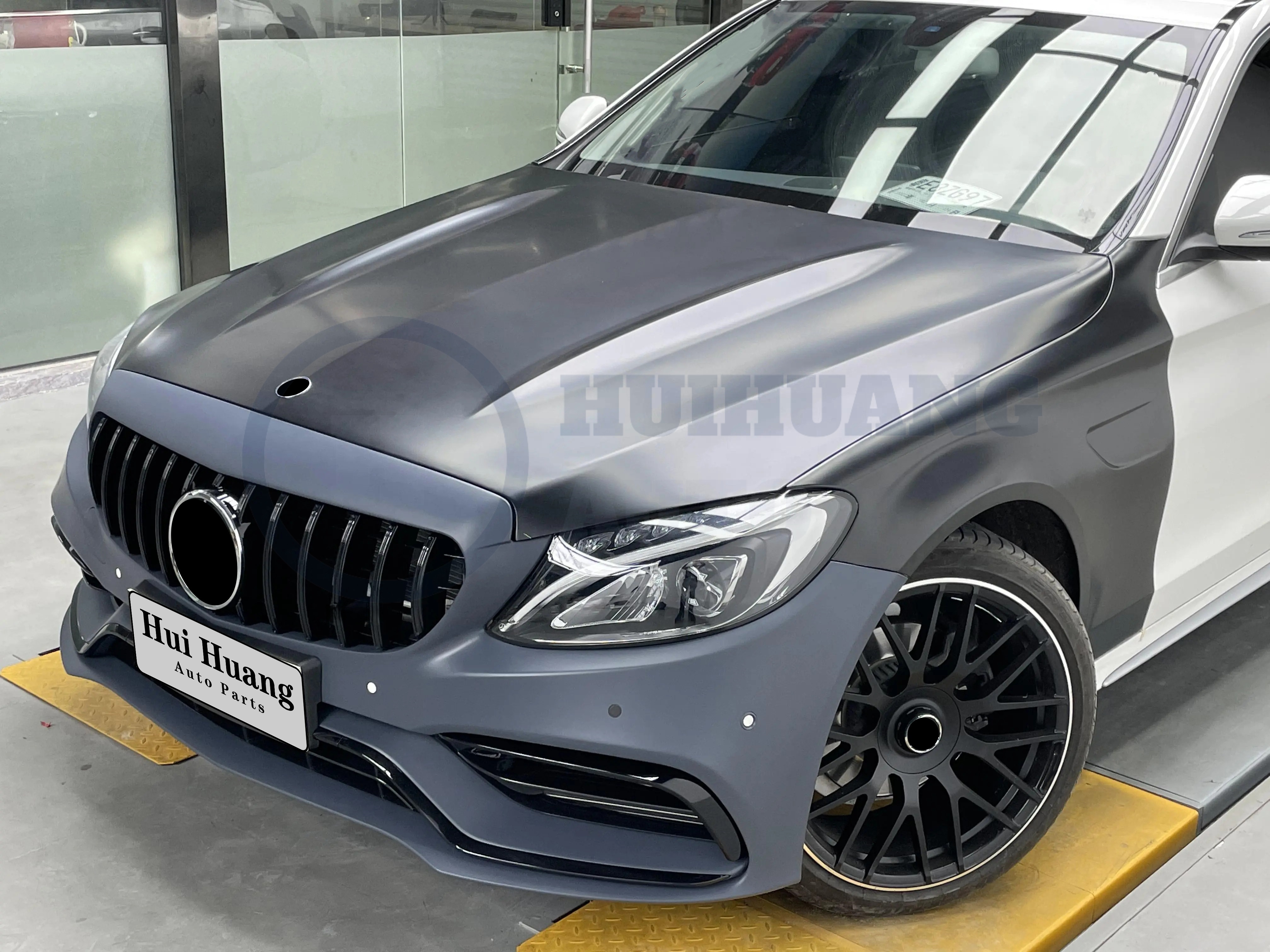 w205 amg rear bumper