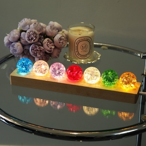 Veilleuse boule sphère fissurée en <span class=keywords><strong>verre</strong></span> de 7 couleurs avec base en bois LED 40mm - Product Image 5