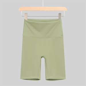 Shorts de sport personnalisés sexy à torsion avant, leggings de gym rose vif, ensemble de yoga pour femmes avec taille élastique et logo - Product Image 5