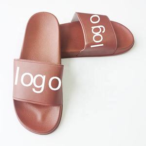 <span class=keywords><strong>Français</strong></span> 2024 vente en gros nouveau logo OEM personnalisé femmes pantoufles toboggan pantoufles décontracté PVC EVA maison intérieur doux diapositives pour hommes et femmes - Product Image 4