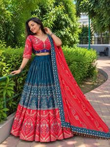Traditional Heavy Muslin Cotton Digital Printed <b>Lehenga</b> Choli Dupatta Set with Real Mirror Work for <b>Women</b> Festive Celebrations - Product Image 6