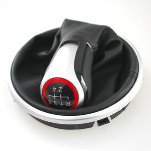 Pommeau de levier de vitesse Skoda en cuir, 5 vitesses, pièce de modification ergonomique, ligne noire - Product Image 1