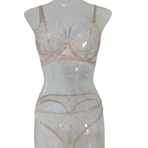 Conjunto de sujetador con copas de encaje transparente de malla sexy europeo y americano para evitar la flacidez y el agarre. - Product Image 6