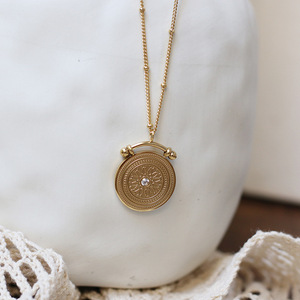 Collar con Colgante de Brújula Romana Vintage <span class=keywords><strong>2022</strong></span> para Mujer, Chapado en Oro de 18K, Moneda de Circonio con Cadena de Eslabones para Boda - Product Image 5