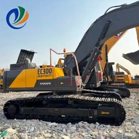 حفارة فولفو 300 عالية الجودة بسعة 30 طن بحالة ممتازة