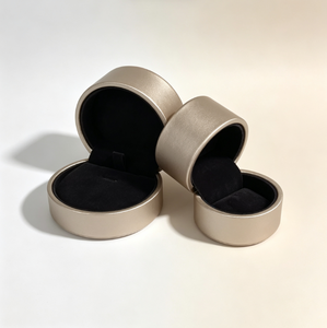 Caja de Almacenamiento de Joyas Cilíndrica de Lujo, Estuche de Joyería de Cuero PU, Caja de Joyería con Interior de Terciopelo Suave para Bodas, Propuestas y Regalos - Product Image 6