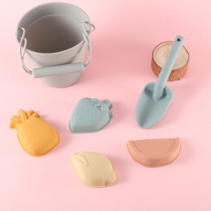 Usine en gros enfants <span class=keywords><strong>Silicone</strong></span> <span class=keywords><strong>plage</strong></span> jouets pelle <span class=keywords><strong>plage</strong></span> seau ensemble 6 pièces moderne fruits sable moules château <span class=keywords><strong>silicone</strong></span> <span class=keywords><strong>plage</strong></span> jouets - Product Image 4