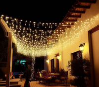 Güneş Enerjili IP65 Plastik LED Yıldız Şelale Buz Saçağı Işıklar Kar Tanesi Tatil Dekorasyonu Bahçe Peyzajı İçin