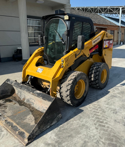 Chargeur de boeuf de dérapage de CAT 246D de CATERPILLAR avec le chargeur avant du moteur diesel 246C 223D en bon état - Product Image 5