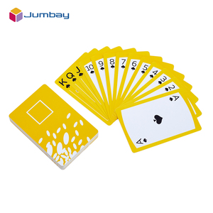 La migliore nuova personalizzazione all'ingrosso 280gsm materiale stile sublimazione un tipo di <span class=keywords><strong>mazzo</strong></span> scatola di plastica in PVC <span class=keywords><strong>carte</strong></span> da gioco vuote