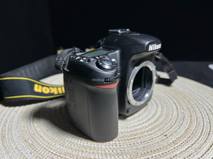 กล้อง DSLR รุ่นใหม่สำหรับ D80 เซ็นเซอร์ APS-C CMOS 10.2MP ราคาประหยัดสำหรับมือใหม่ พร้อมการ์ด SD และหน้าจอ 2"-3" - Product Image 3