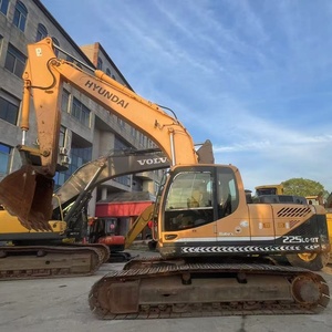 Excavatrice sur chenilles Hyundai 225LC-9T d'occasion de 22,5 tonnes, système hydraulique performant, brise-roche haute performance à vendre - Product Image 1