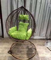 Meubles d'extérieur Yilin Balançoires de patio Œuf suspendu Chaise de balançoire Chambre à coucher en métal avec extérieur et intérieur en osier Rotin Jardin Adulte