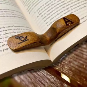 Wooden Bird Thumb <b>Bookmark</b> Engraved Cartoon Design Classic Style Reusable Book Clip For Reading - Product Image 1