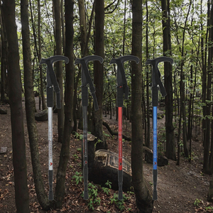 Bâtons de Trekking Alpenstock personnalisés en usine 6061 en alliage d'aluminium bâtons de randonnée de <span class=keywords><strong>marche</strong></span> <span class=keywords><strong>nordique</strong></span> caoutchouc de canne d'escalade réglable - Product Image 3