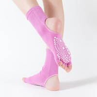Chaussettes de yoga pour femmes en gros, antidérapantes, à talon ouvert, à cinq doigts, en tissu tricoté extensible, pour Pilates, Barre, Danse et Fitness