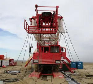 Kuyu su kuyusu pnömatik kaya yağı sondaj kulesi makinesi 5000m 1500HP Skid monte kamyon monte