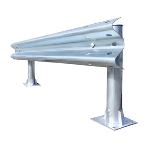 Hoge Impact W-Balk Zink Gecoat Staal Zilver Ingenieur Reflecterende Weg Vangrail Verkeersbarrière Voor Snelwegverdelers - Product Image 1