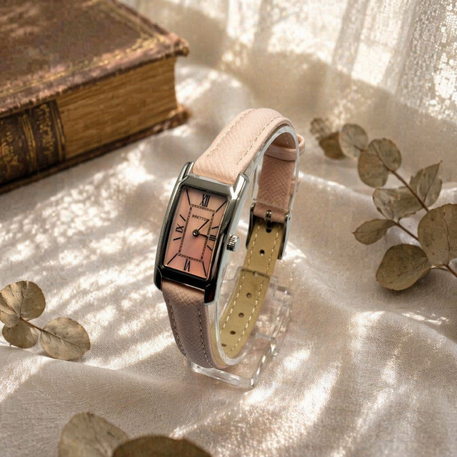 Vintage Rectangle Ladies Watch Gradient Dial Roman Numeral Markers Genuine Leather Strap Slim Elegant Dress Watch
