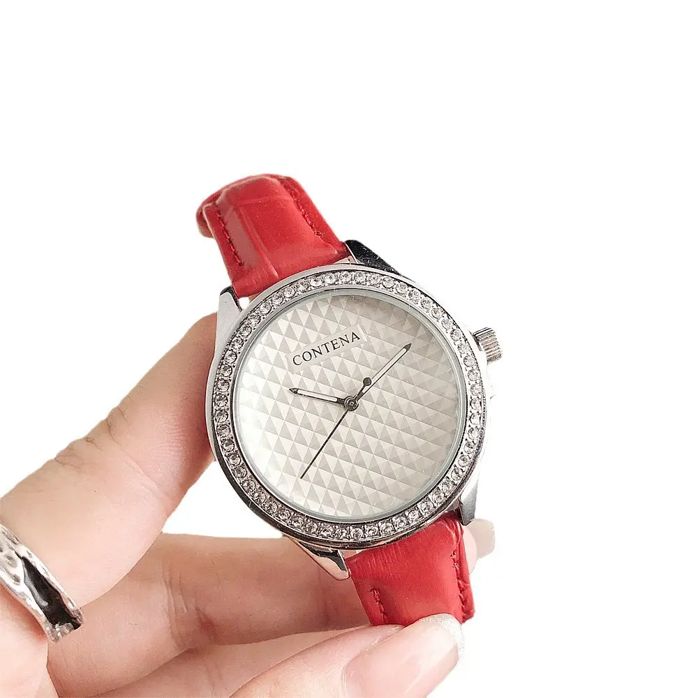 Nuovo orologio da cintura a buon mercato con diamanti tempestato di diamanti all'ingrosso moda moda Douyin lega impermeabile da donna orologio business