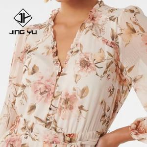 ชุดเดรสลำลองผู้หญิงสไตล์หรูหรา ลายดอกไม้เล็กๆ คอวี แขนยาว คุณภาพสูง ผ้าเรยอนวอยล์ 100% ความยาวปานกลาง - Product Image 4