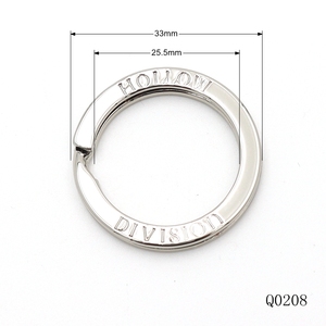Anillo dividido de metal resistente de 25mm con logotipo de grabado personalizado Llavero plateado - Product Image 5