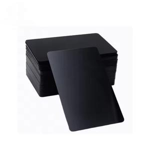 Feuille de PC noire haute performance - Panneau en polycarbonate ignifuge pour protections automobiles et composants de compartiment moteur - Product Image 1