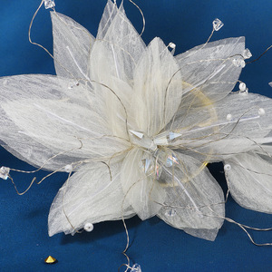Vid de pelo de flor blanca hecha a mano <span class=keywords><strong>para</strong></span> niñas y mujeres banda elástica con diamantes de imitación cristal <span class=keywords><strong>alambre</strong></span> de cobre tocado de Boda nupcial - Product Image 3