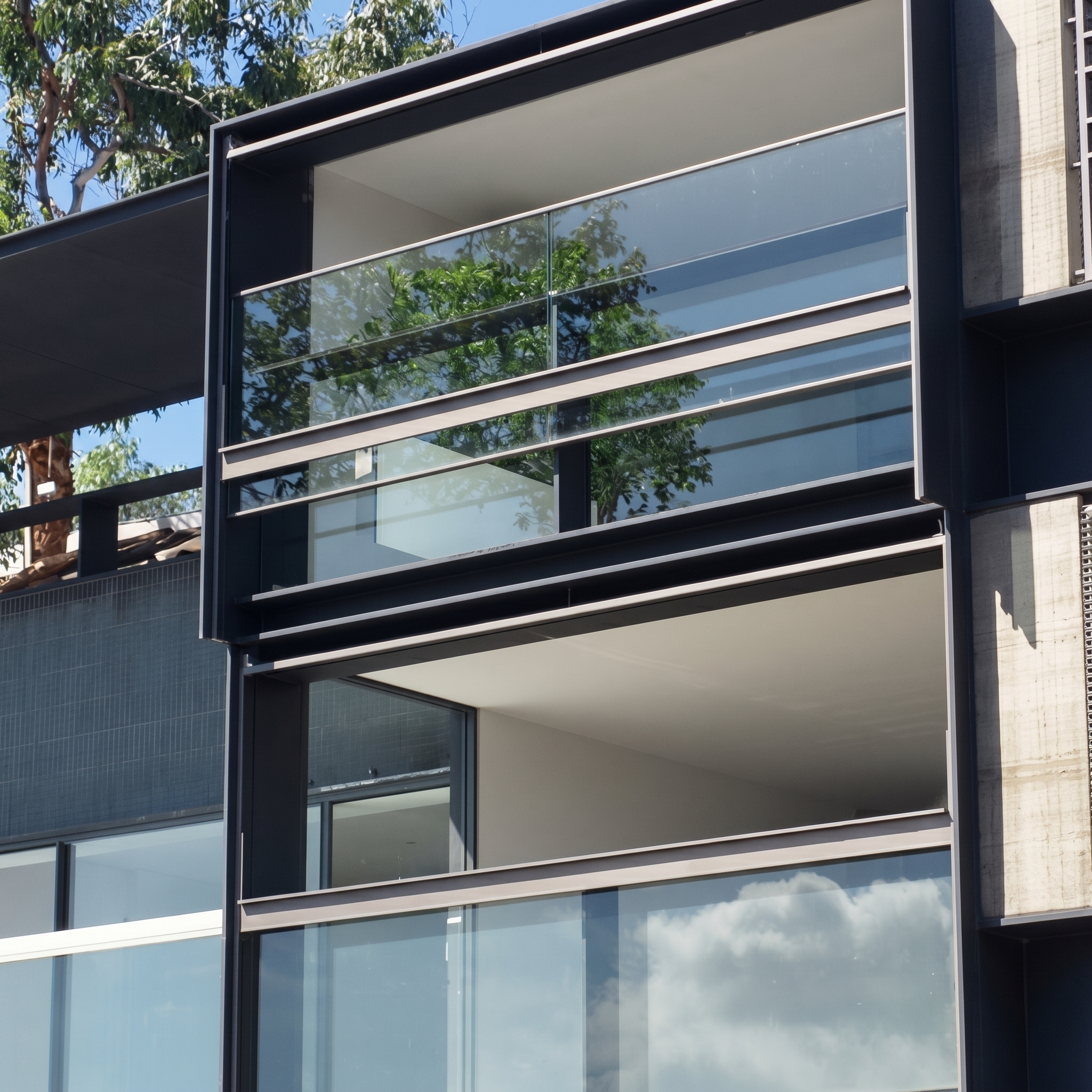 ZCSUNG Smart Electric Motorized Window ThermalBreak Aluminum Lifting Window With Remote Controlfor Balcony & Sunroom