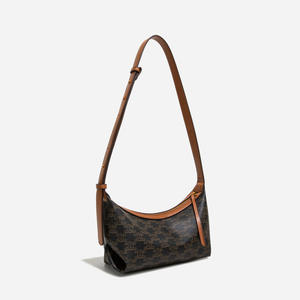 Sac fourre-tout de mode de grande capacité inspiré du luxe pour les femmes nouveauté sac à bandoulière à bandoulière de niche polyvalent de luxe à la mode - Product Image 1