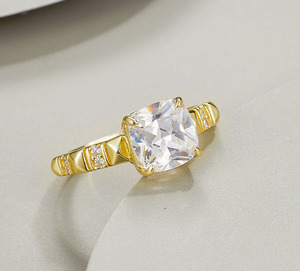Anillo de Plata de Ley S925 con Moissanita Cuadrada, Anillo de Lujo Ligero para Mujer, Anillo de Compromiso, Joyería para el Dedo Índice para Uso Diario - Product Image 5