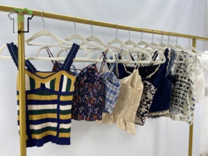 Top de punto de verano informal directo de fábrica, venta al por mayor, <span class=keywords><strong>camisetas</strong></span> de <span class=keywords><strong>tirantes</strong></span> de segunda mano de moda usadas - Product Image 3