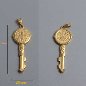 Colgante de llave de esqueleto vintage de acero inoxidable chapado en oro de 18K para fabricación de joyas DIY - Product Image 3