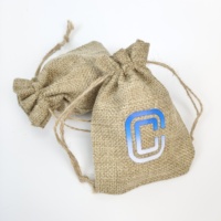 Pochette en lin imprimée avec logo personnalisé écologique Sac cadeau en toile de jute avec poignées Chaîne de tirage anti-poussière musulmane naturelle