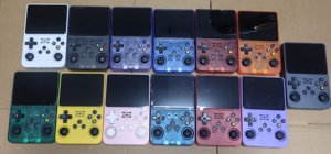 Máy chơi game cầm tay Retro R36S 3.5 inch với hệ điều hành Linux cài sẵn, thiết kế trong suốt, bộ nhớ 64G, quà tặng lý tưởng năm 2025 - Product Image 6